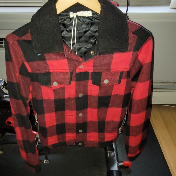 Flannel  Sherpa Jacket - Picture 2 of 5